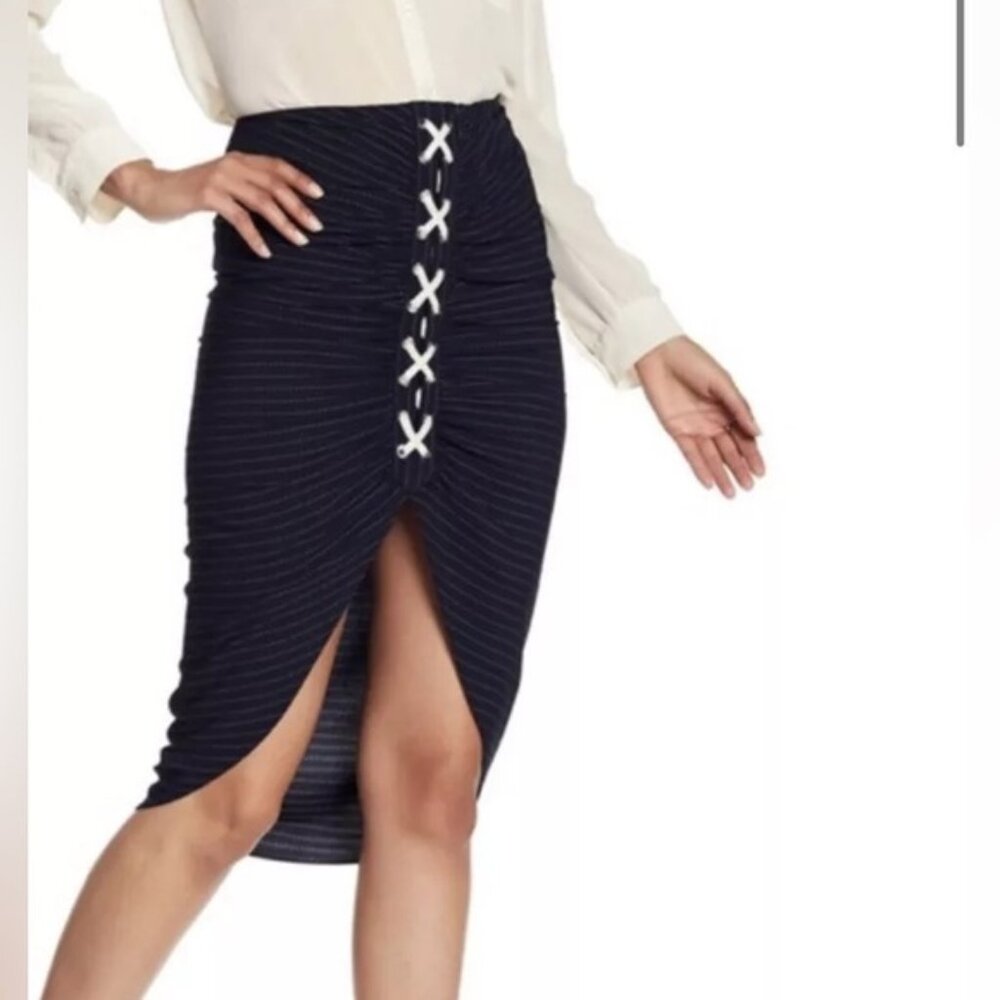 VERONICA BEARD Marlow Lace Up Ruched Skirt - NavyWhite - Size 6 - Like New!